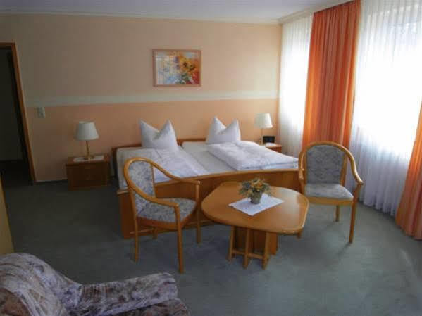 Hotel Zum Steinhof 바트브랑켄부르크 외부 사진